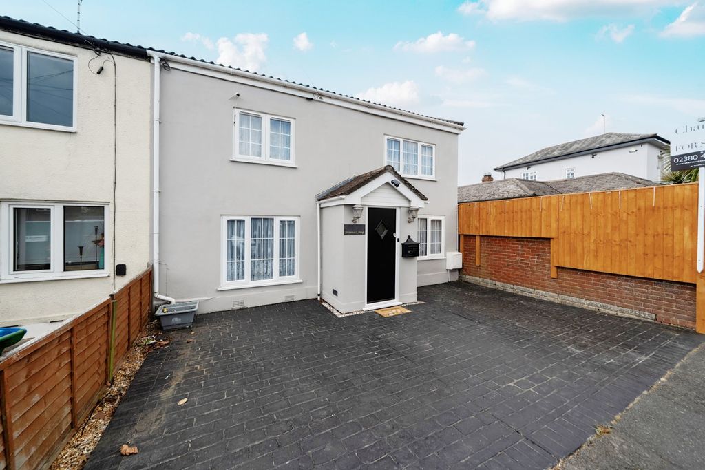 Property photo 1 of 15 Picture No. 03