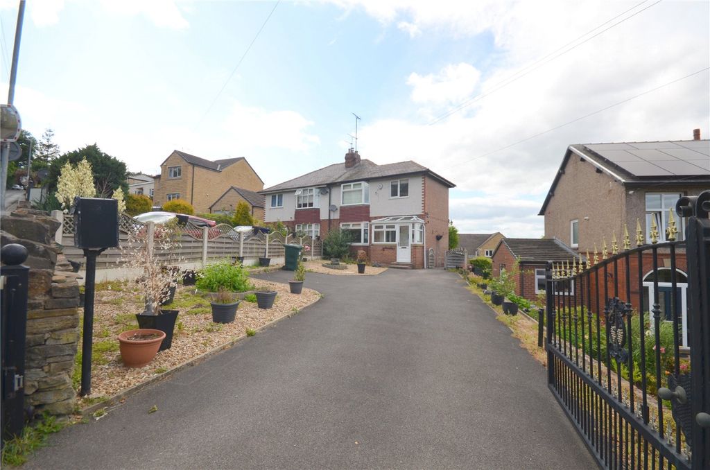 Property photo 1 of 18 Picture No. 05