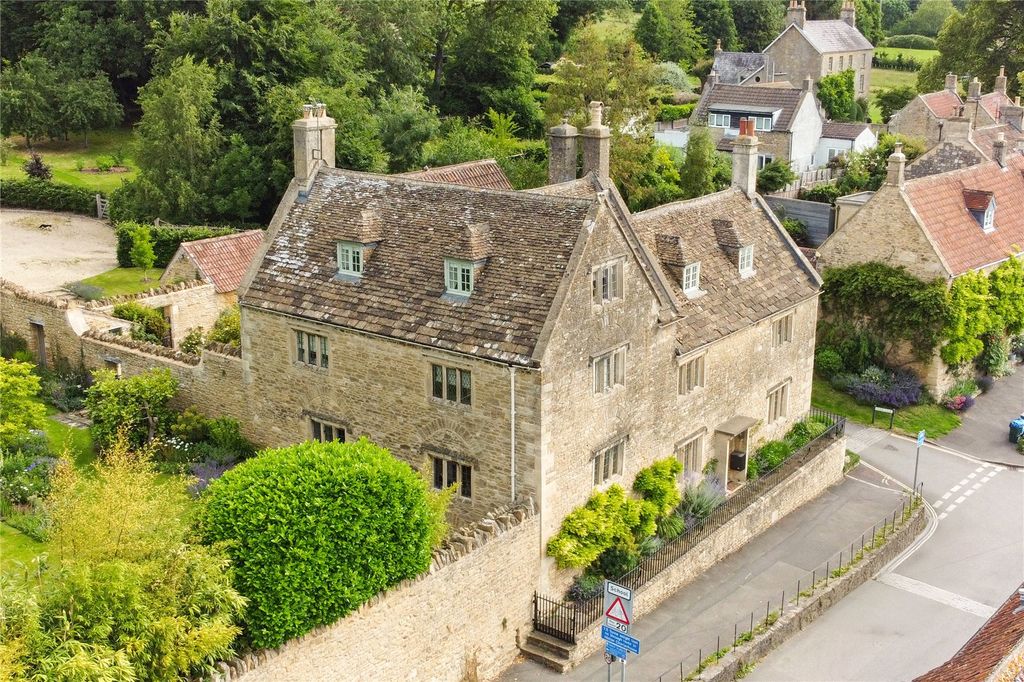 Property photo 1 of 33 Manor House Aerial