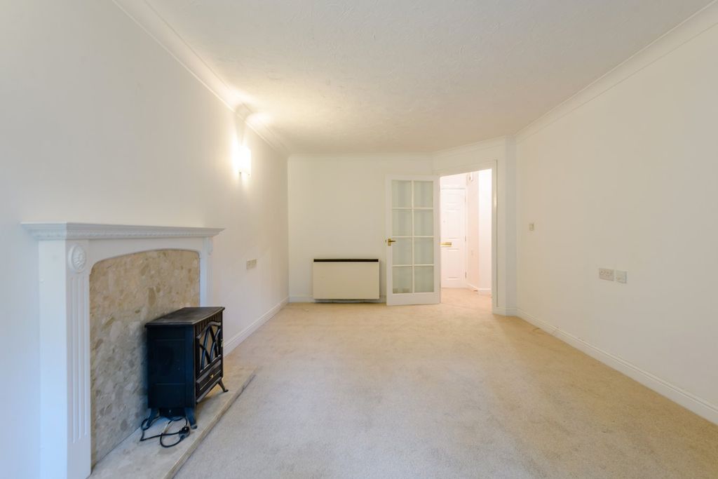 Property photo 3 of 24
