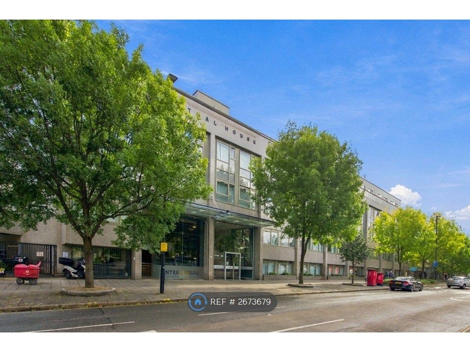 Property photo 1 of 11