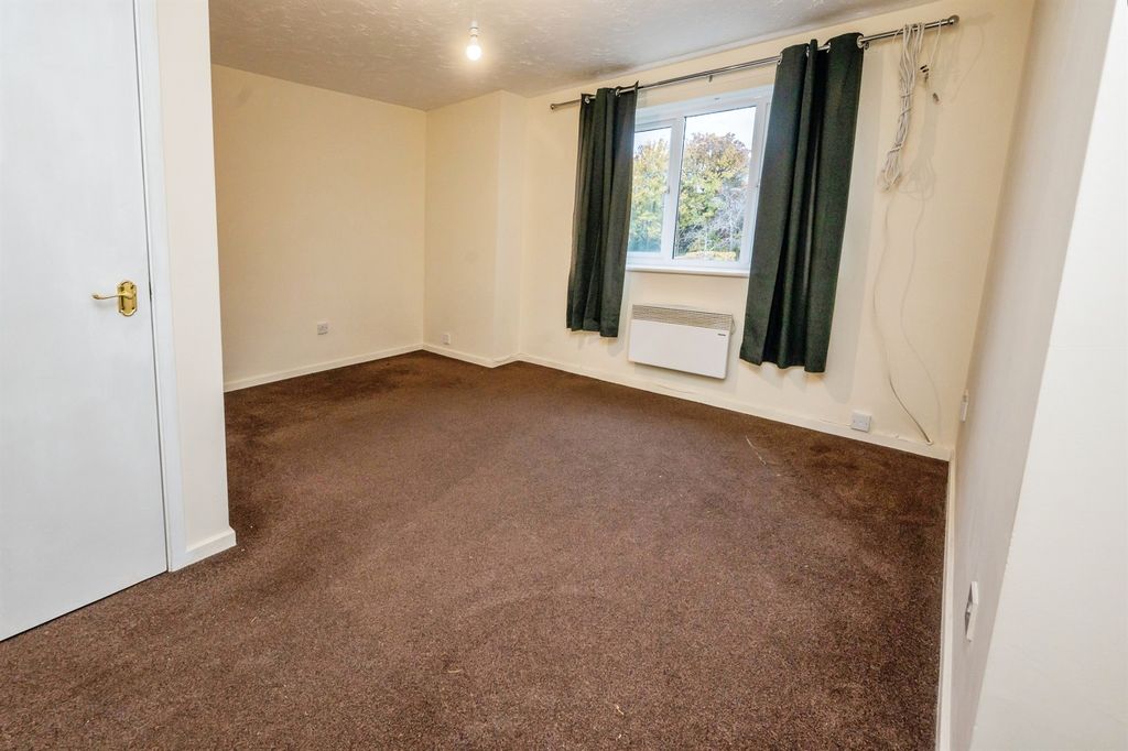 Property photo 3 of 10