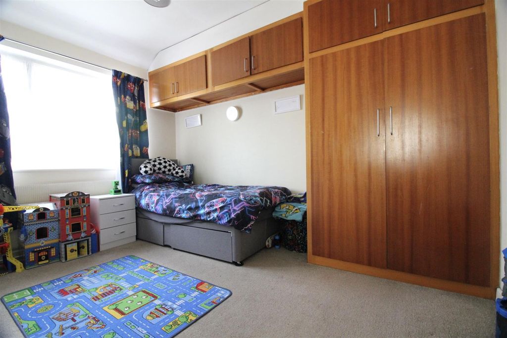 Property photo 2 of 9 E138Fff6-A4E9-46A7-B306-8Bf5A01732D6_1_201_A.Jpeg