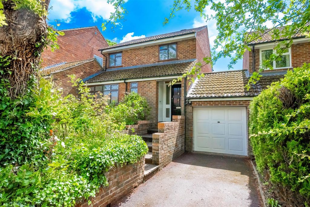 Property photo 1 of 19