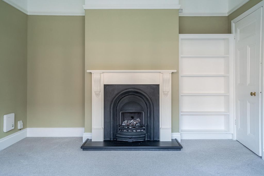 Property photo 3 of 20 Living Room