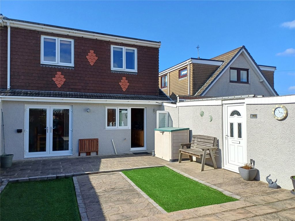 Property photo 2 of 14 Picture No. 13