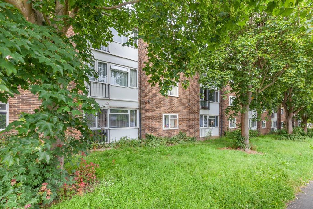 Property photo 1 of 12 Outside Front.Jpg