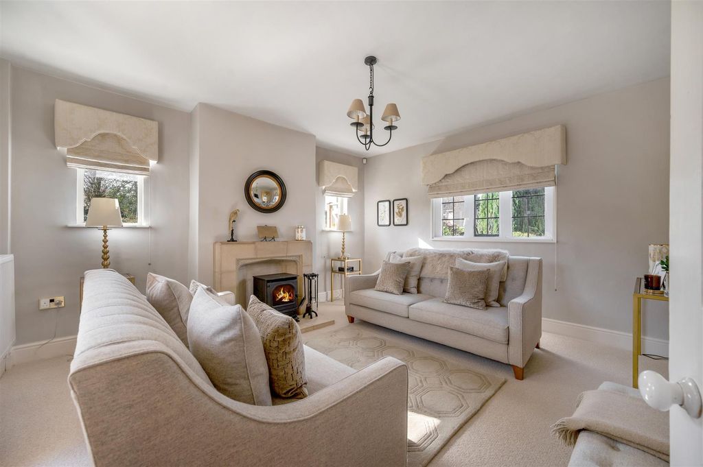 Property photo 3 of 42 77 High Street Web Ph-92.Jpg