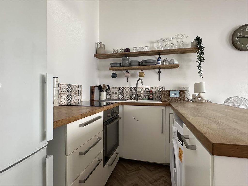 Property photo 2 of 9 Img_0635.Jpg