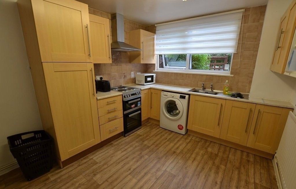 Property photo 2 of 9
