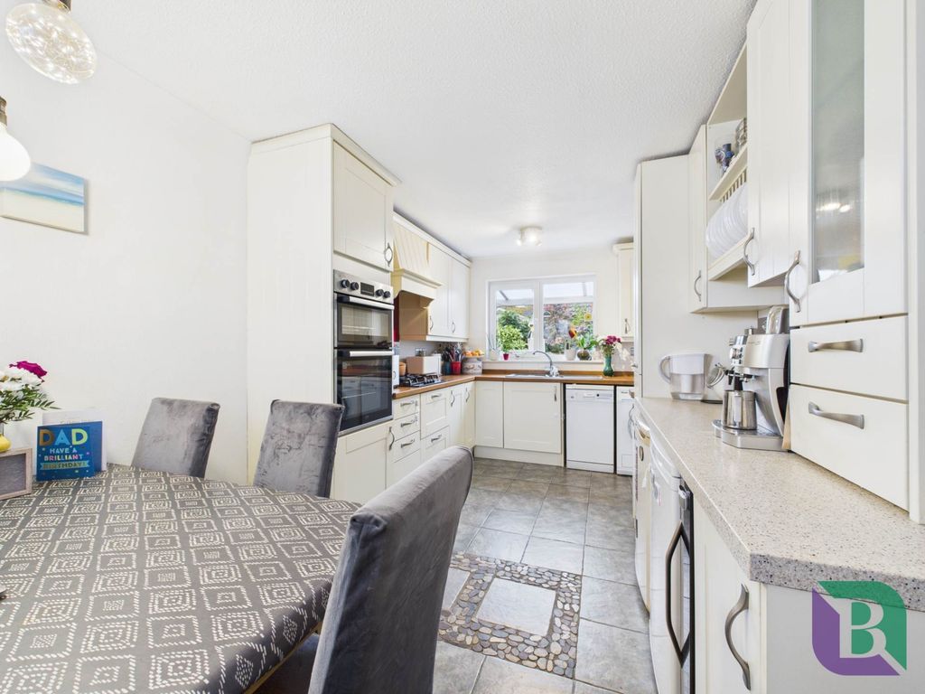 Property photo 3 of 25