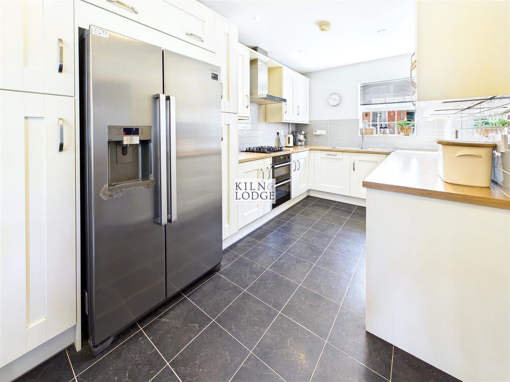 Property photo 2 of 24
