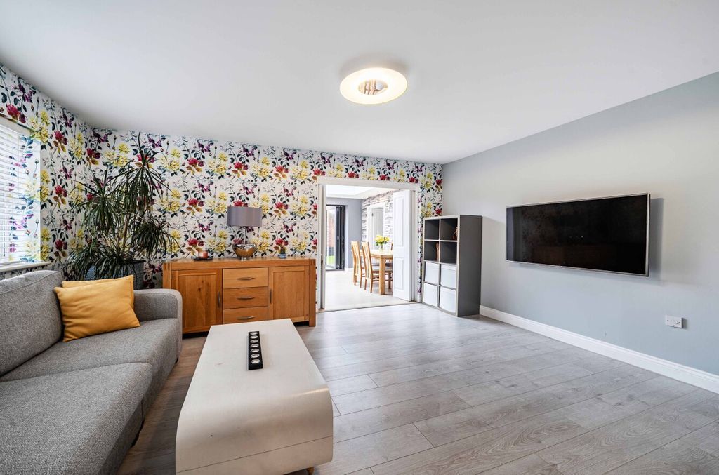 Property photo 3 of 25 1470434-17-6A1Ff7...