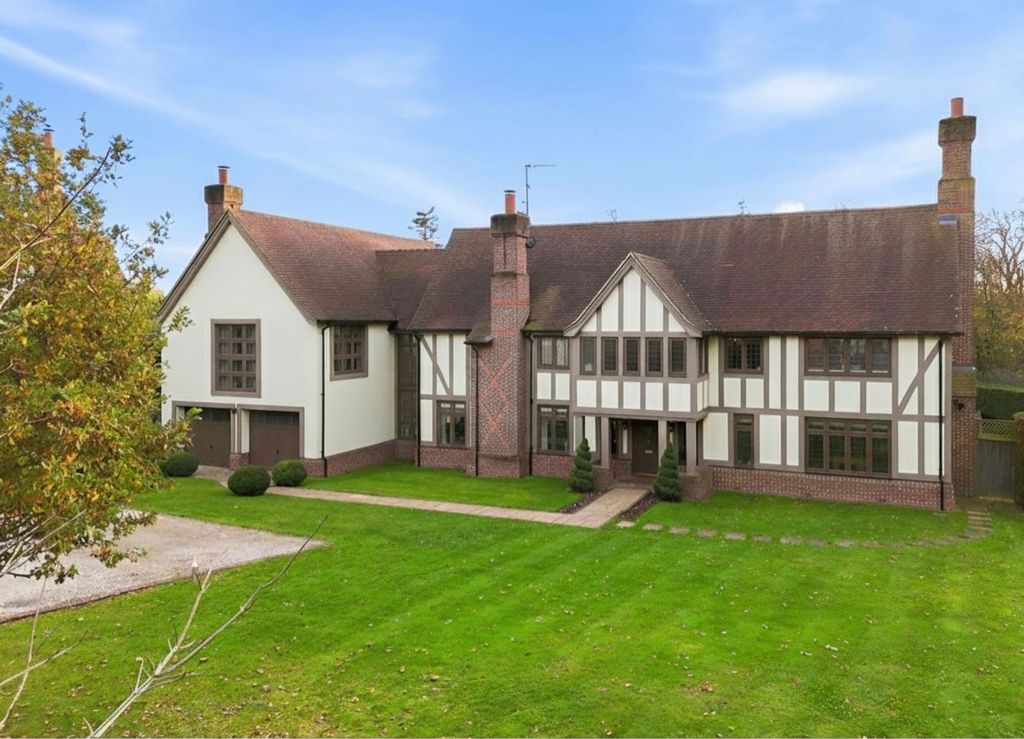 Property photo 1 of 35 Front