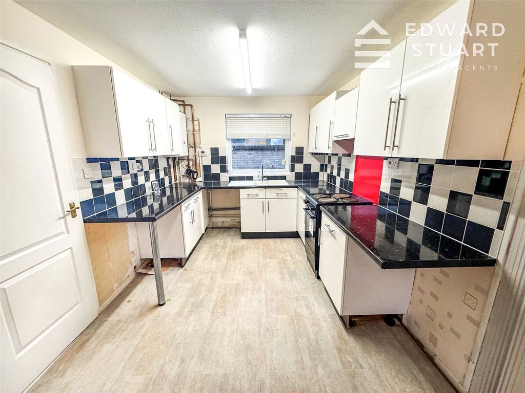 Property photo 2 of 8 Picture No. 06