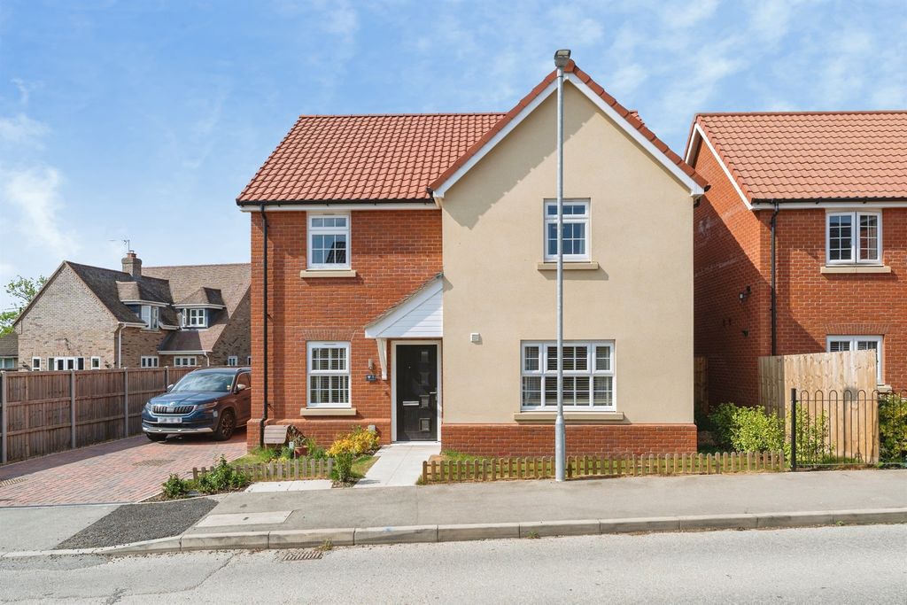 Property photo 1 of 19