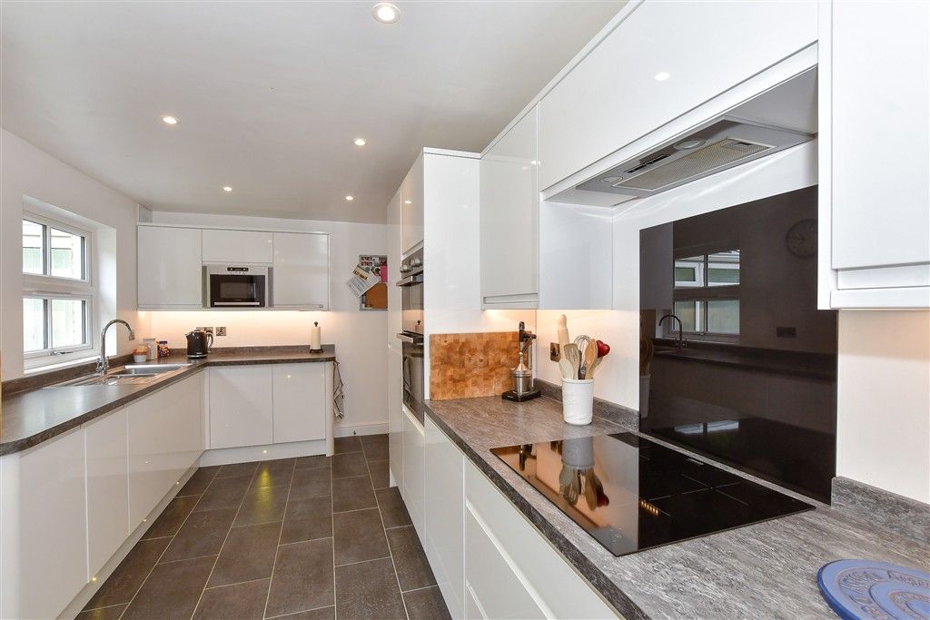 Property photo 2 of 13 Kitchen