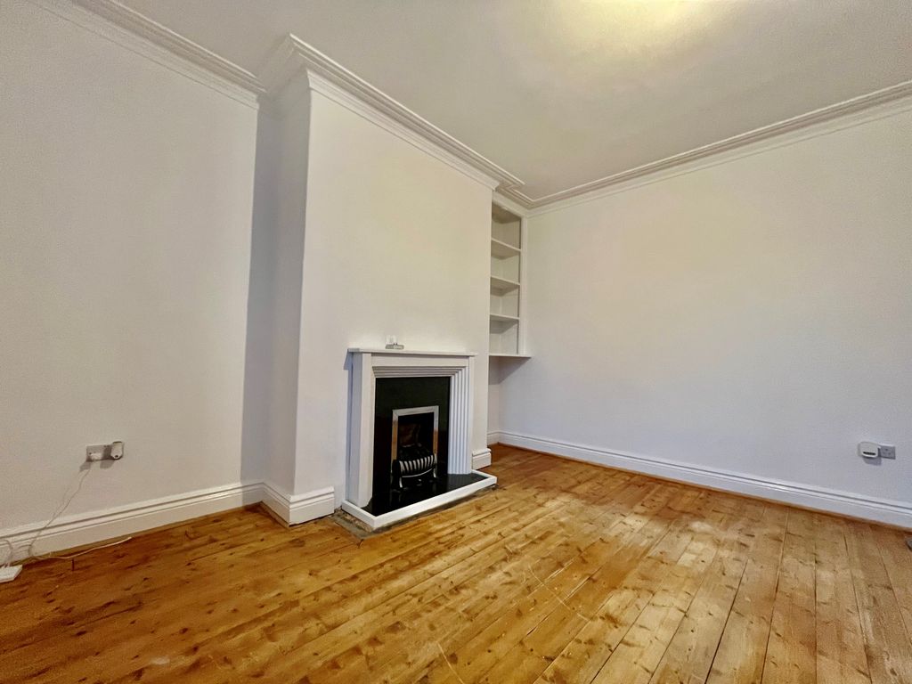 Property photo 3 of 7 Image