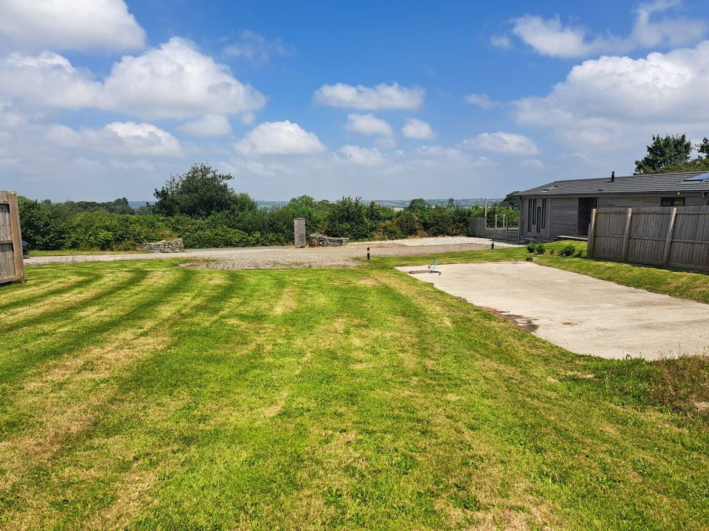 Property photo 2 of 4 Picture No. 02