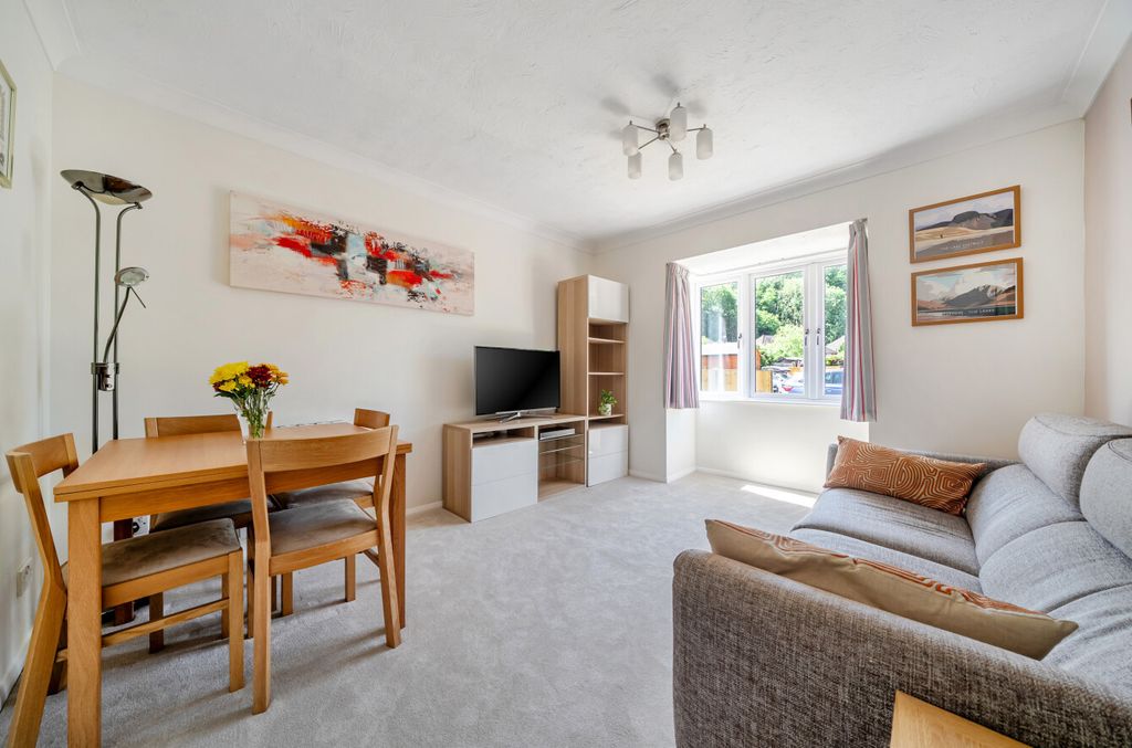 Property photo 2 of 18 1487024-9-6A4Cda6...