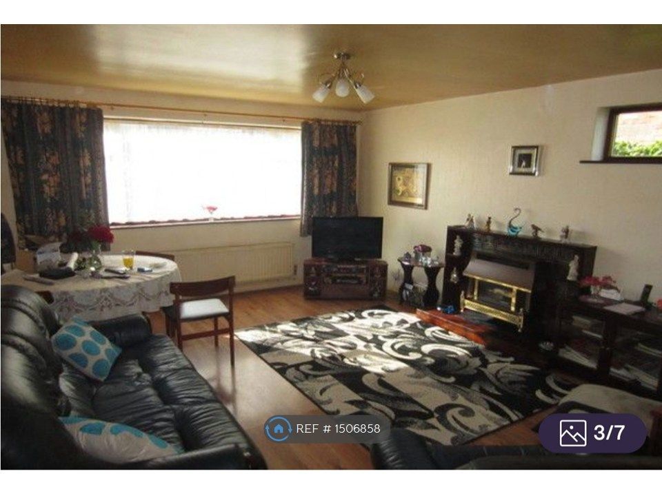 Property photo 2 of 5