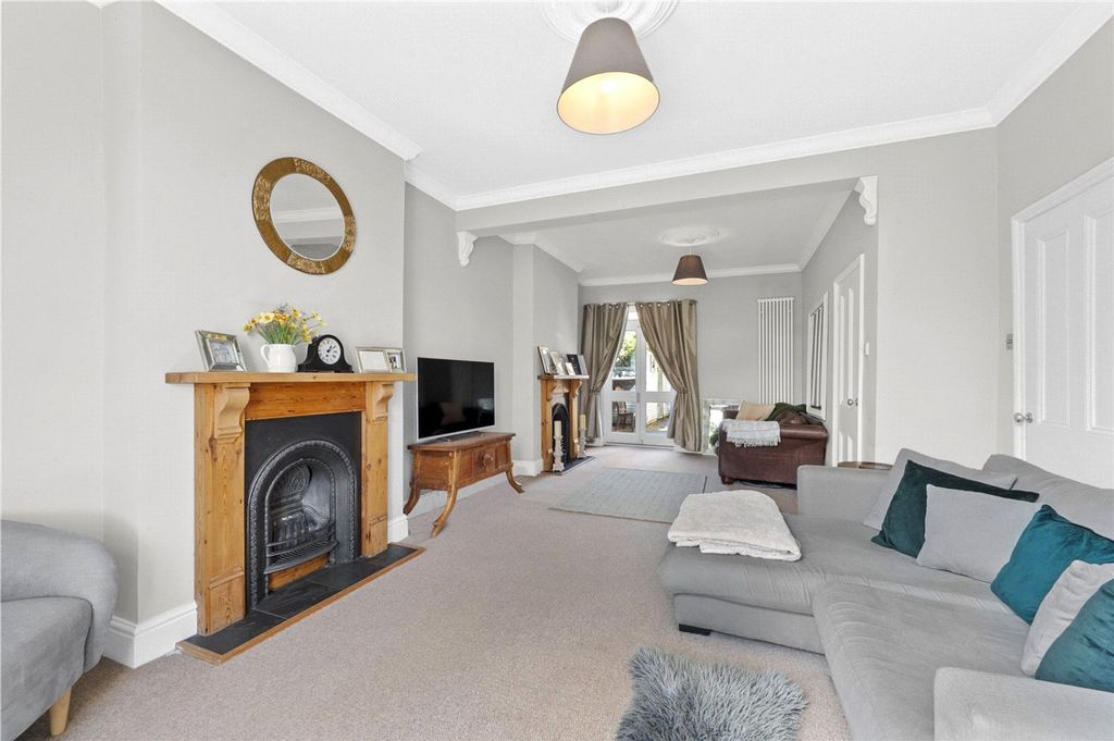 Property photo 3 of 15