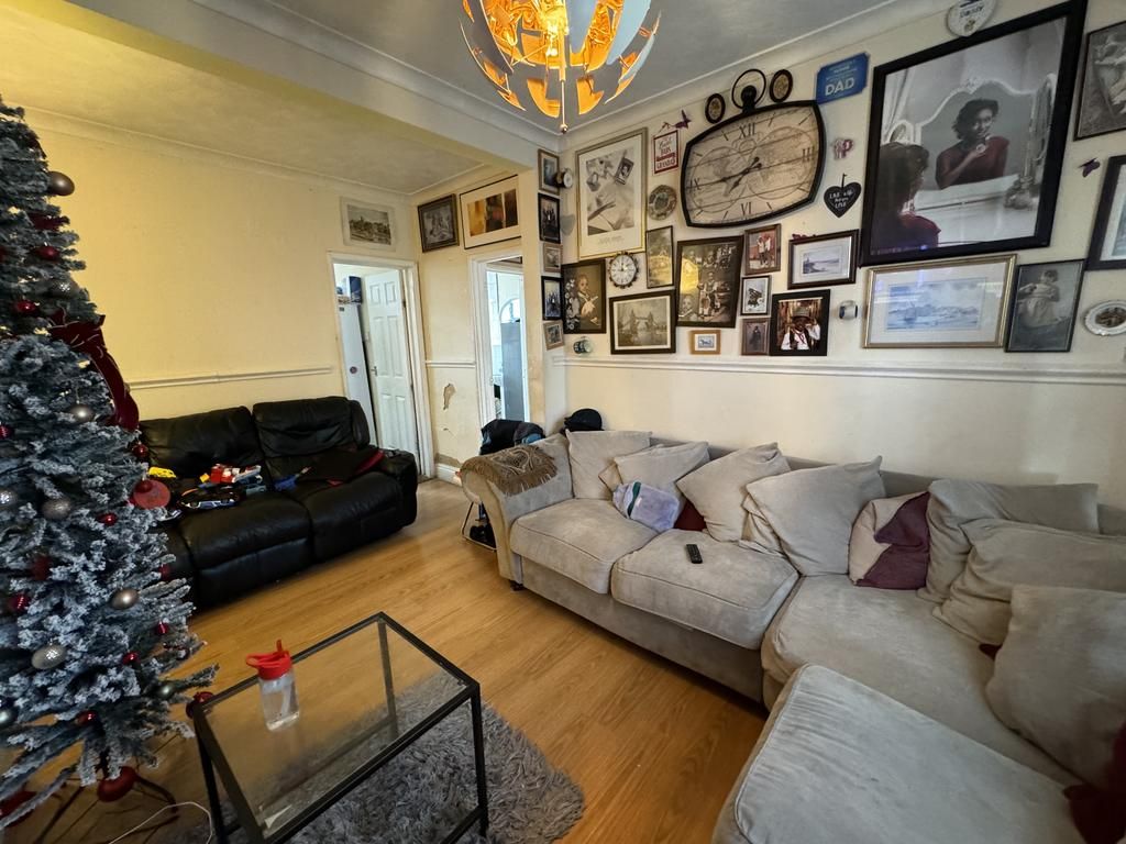 Property photo 2 of 12