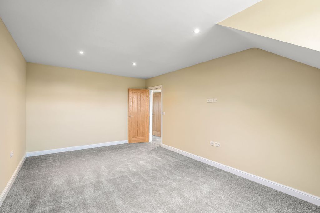 Additional image 21 of 5 bed detached bungalow for saleCleveland Avenue, North Hykeham LN6