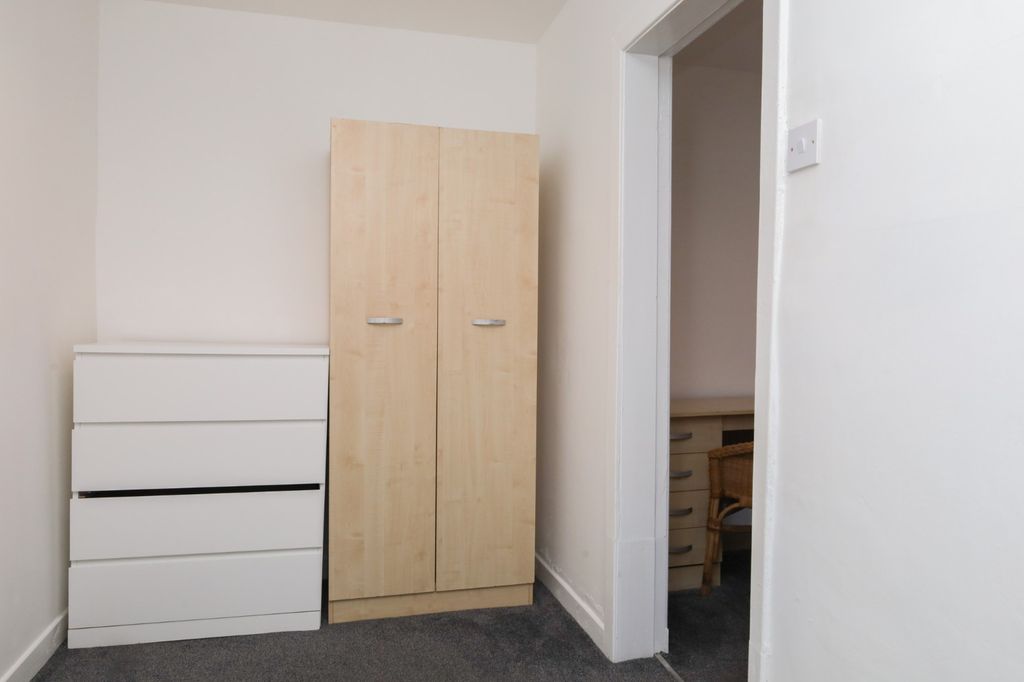 Property photo 3 of 9 Photo 3