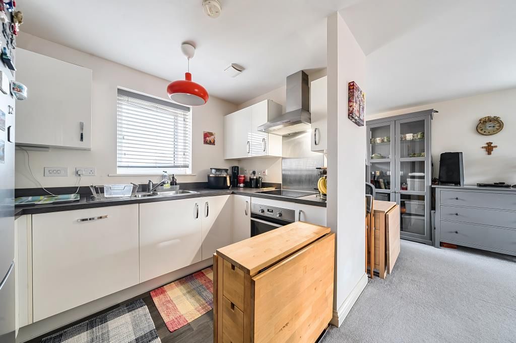 Property photo 3 of 20 Kitchen