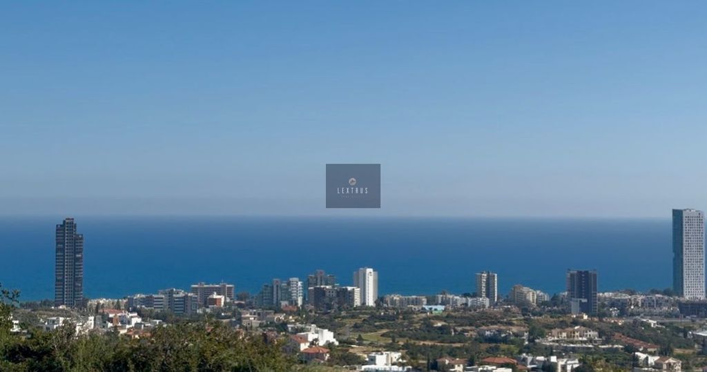 Property photo 1 of 1