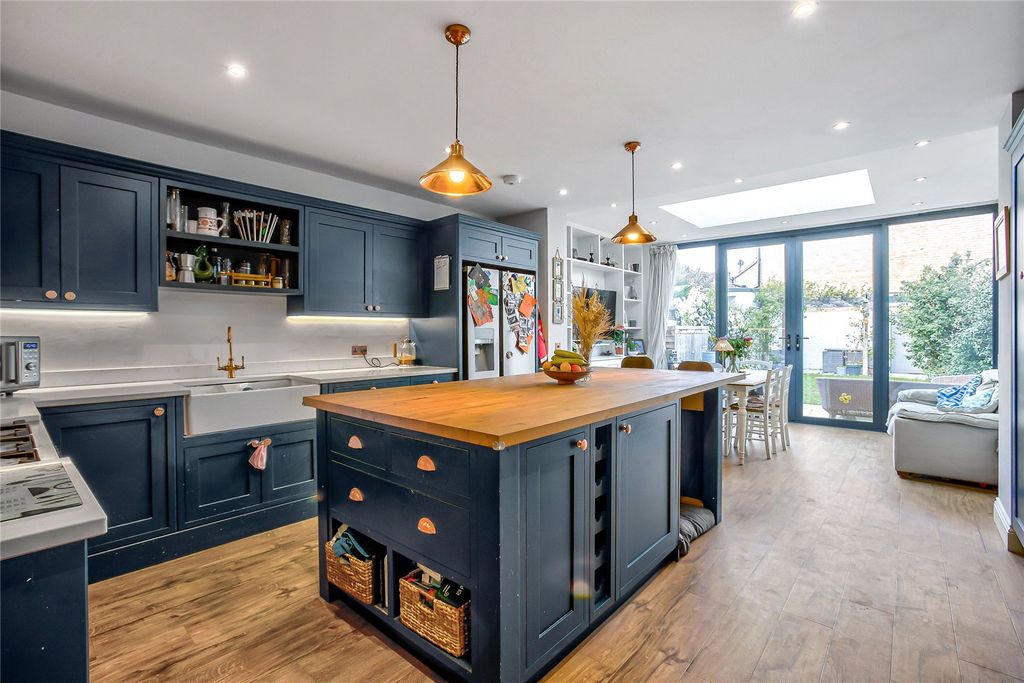 Property photo 1 of 24 Picture No. 17