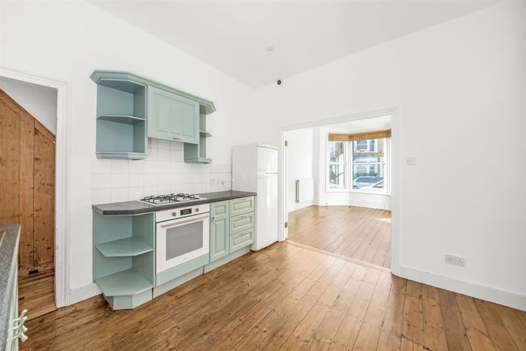 Property photo 3 of 7