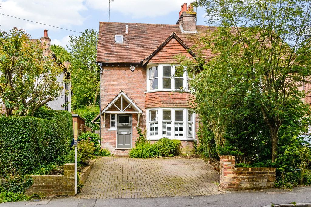Property photo 1 of 7 Front
