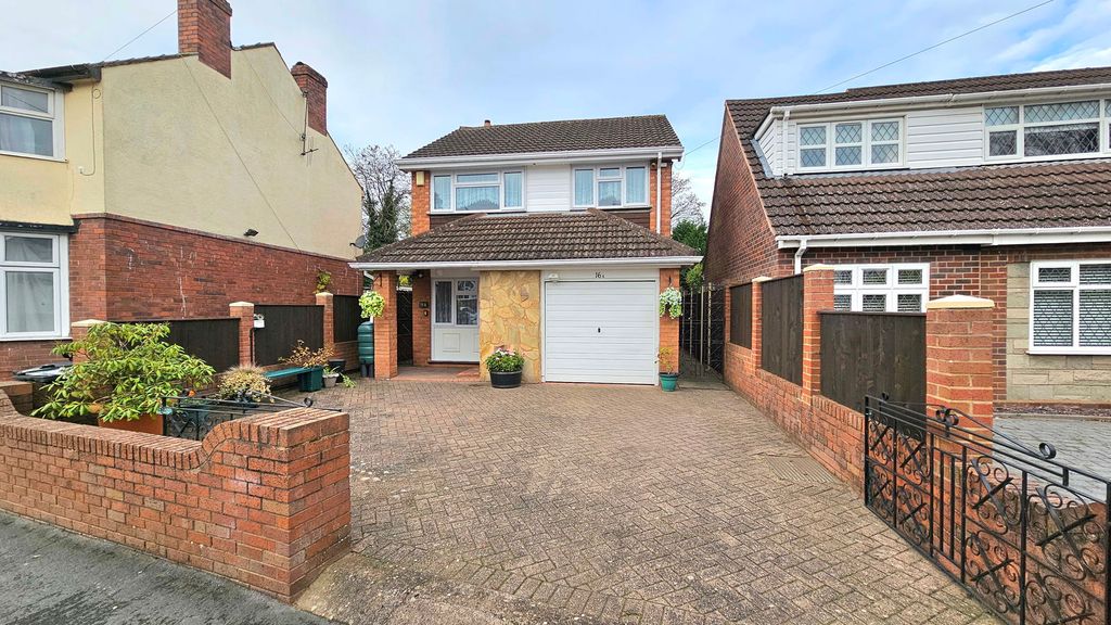 Property photo 1 of 18
