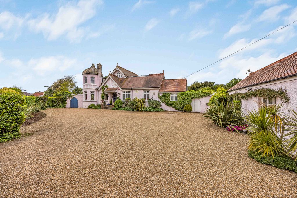 Property photo 3 of 44 The Priory, 12 Alexandra Avenue, Hayling Island-Sm
