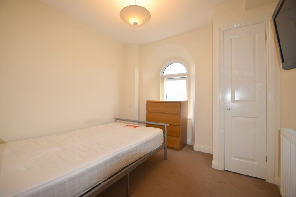 Property photo 3 of 5 Photo 3