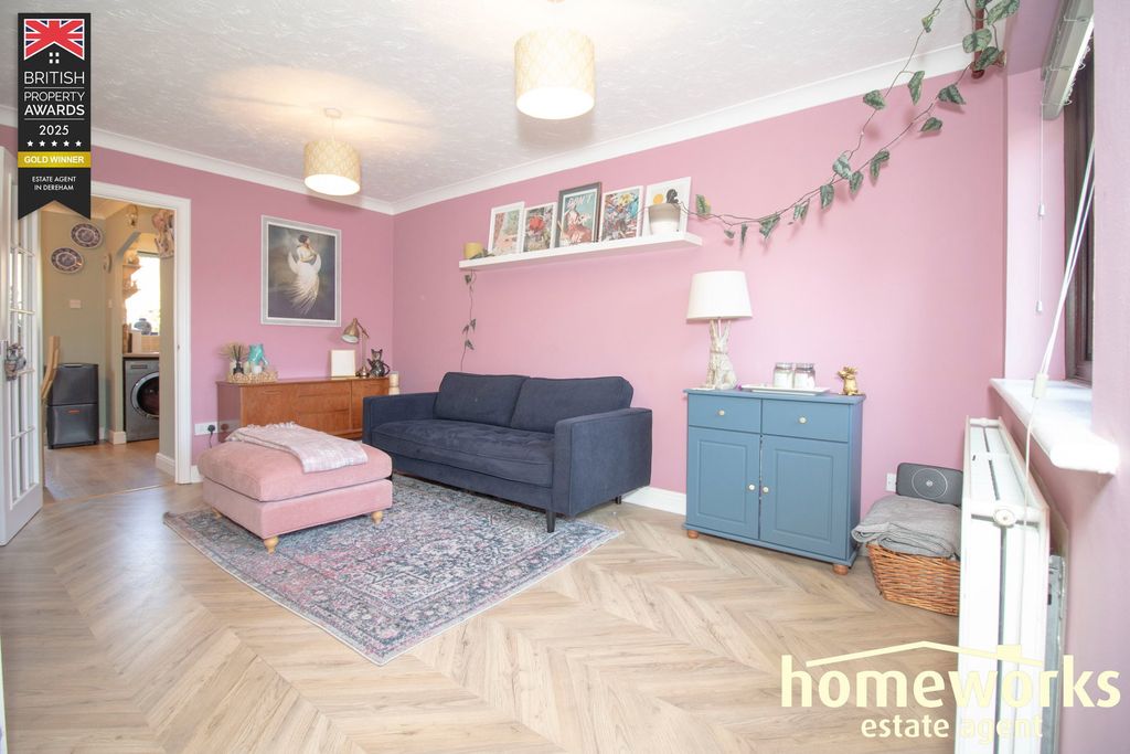 Property photo 2 of 10