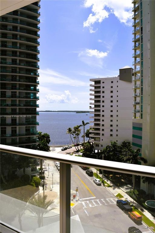 Property photo 3 of 23 <Alttext/>