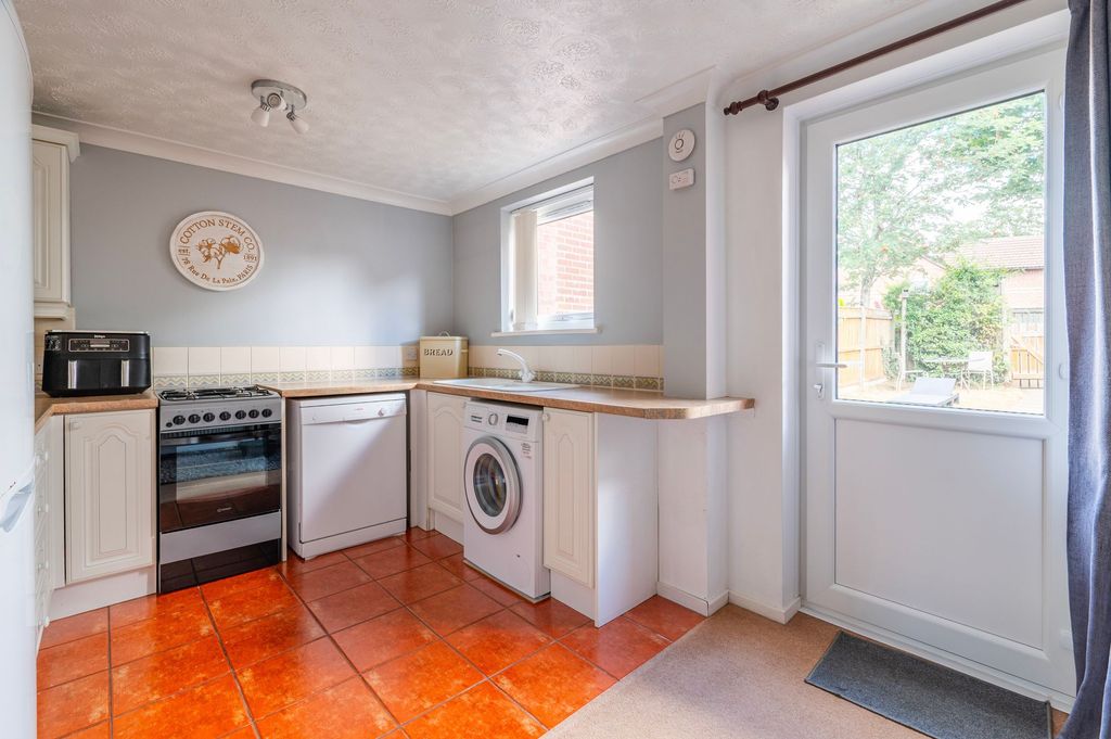 Property photo 3 of 16