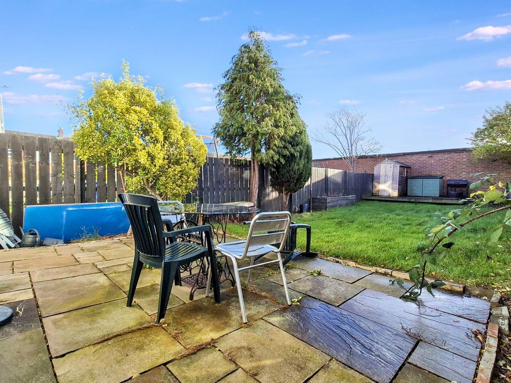 Property photo 3 of 18