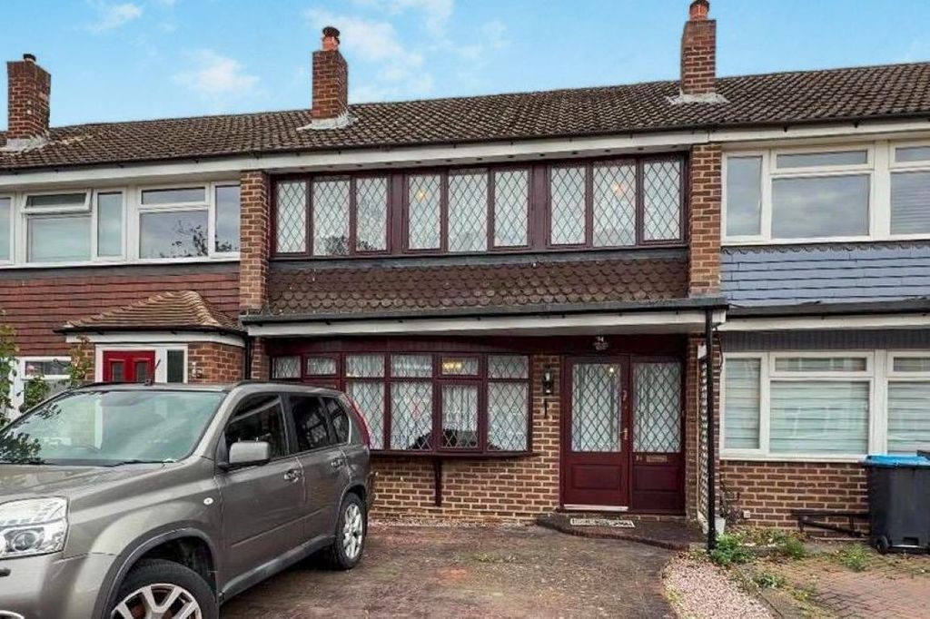 Property photo 1 of 17