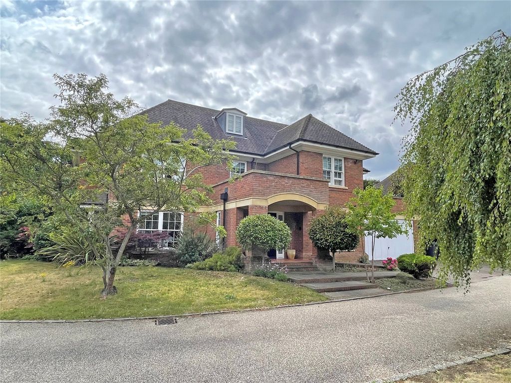 Property photo 1 of 21 Front