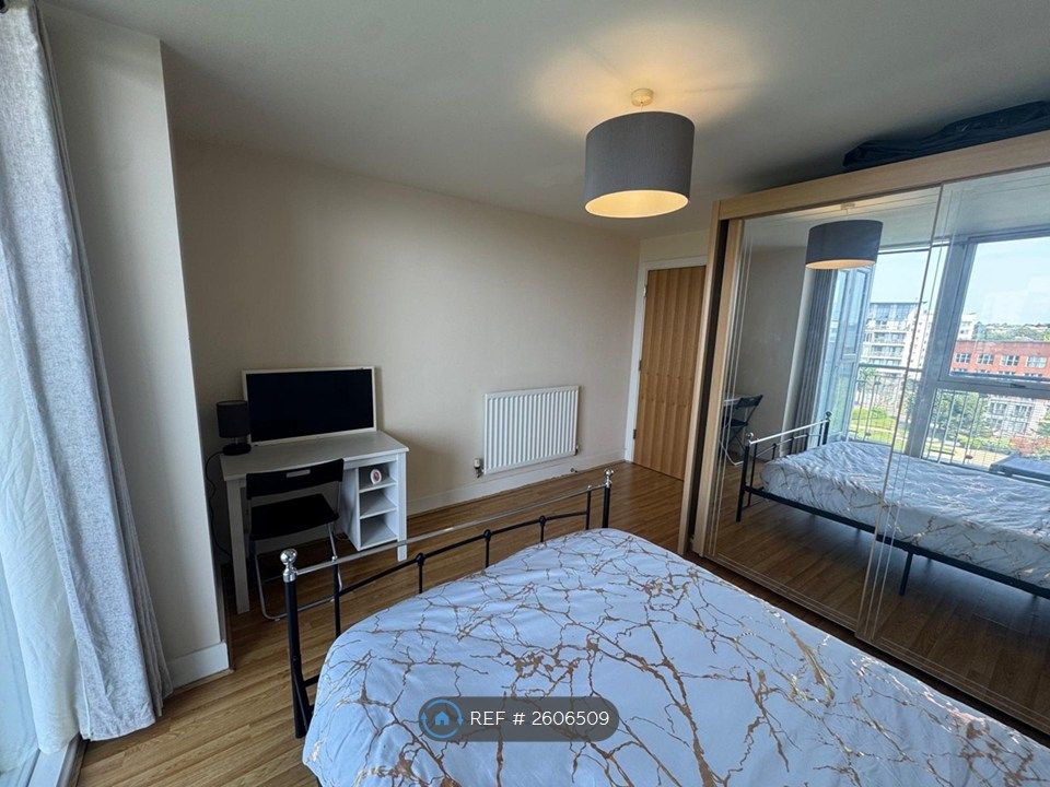 Property photo 3 of 25