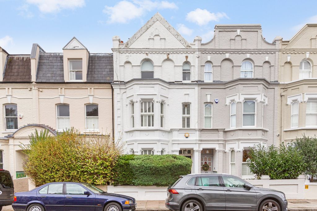 Property photo 2 of 14