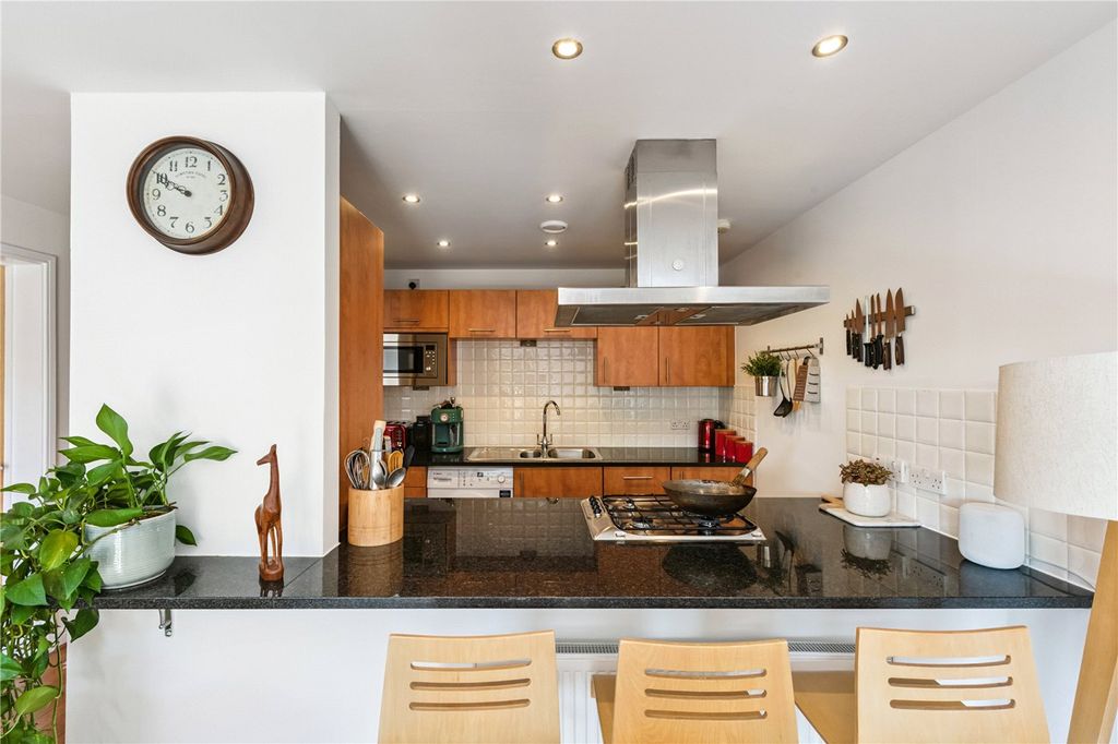 Property photo 3 of 13 Picture No. 23