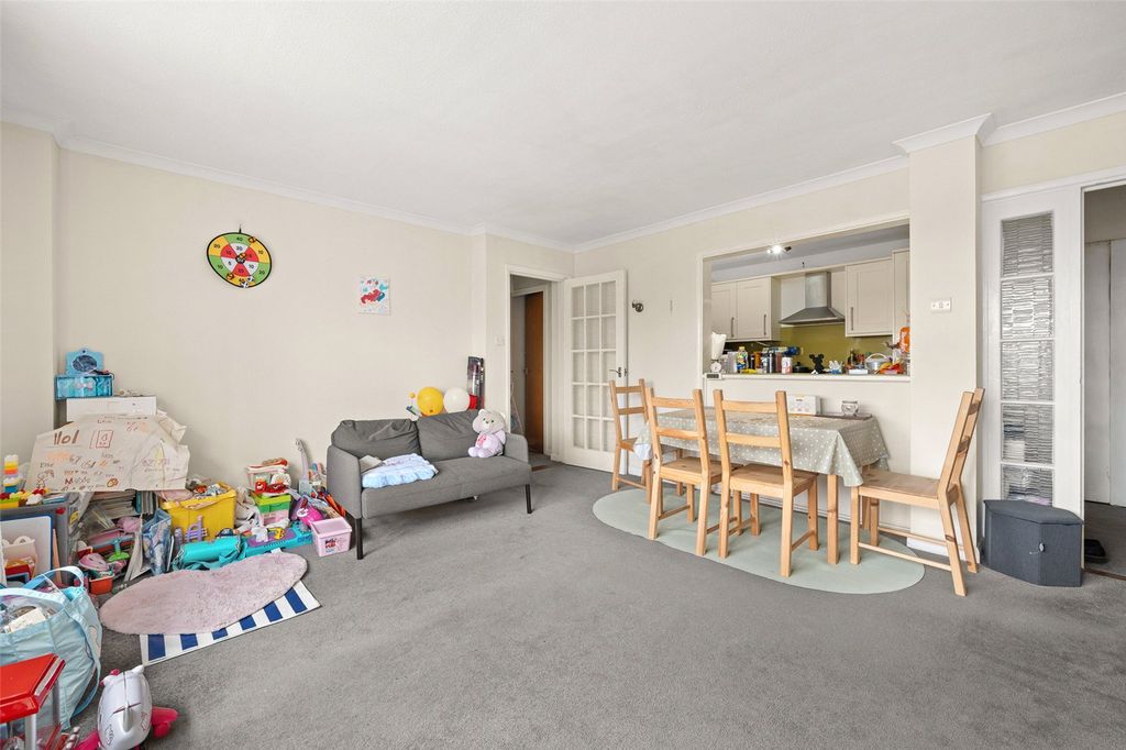 Property photo 3 of 9 Picture No. 15