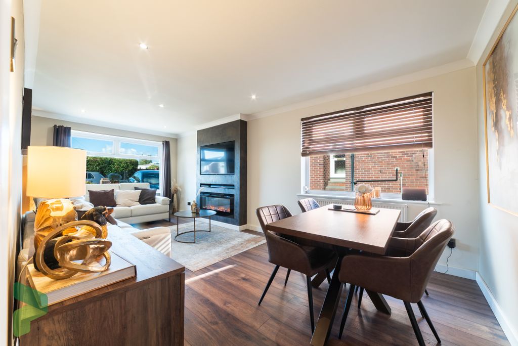 Property photo 1 of 16 Lounge/Diner