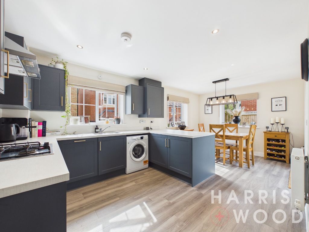 Property photo 2 of 30 4818432