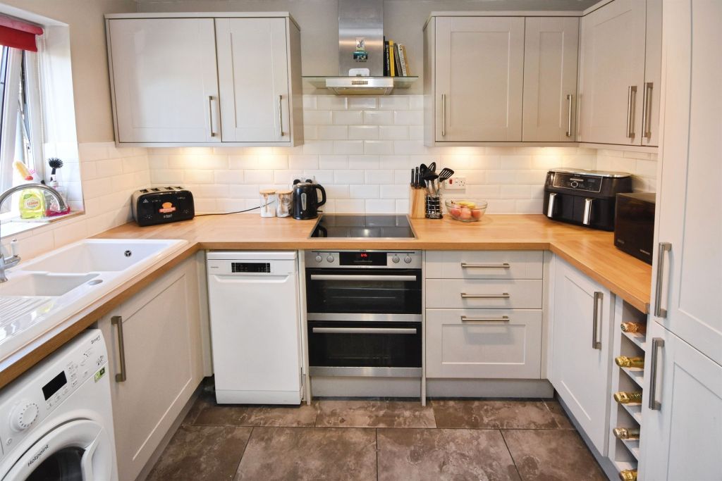 Property photo 3 of 15